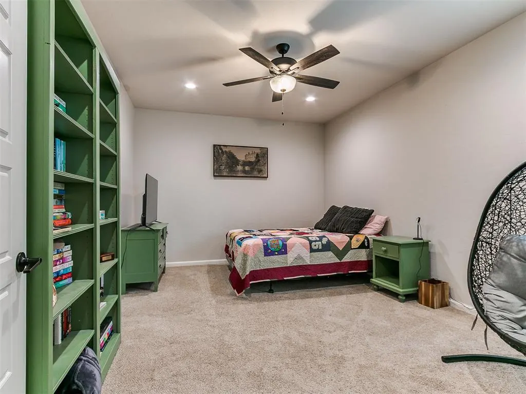 Photo 38 — 5704 Tiger Stone Drive, Mustang, OK 73064