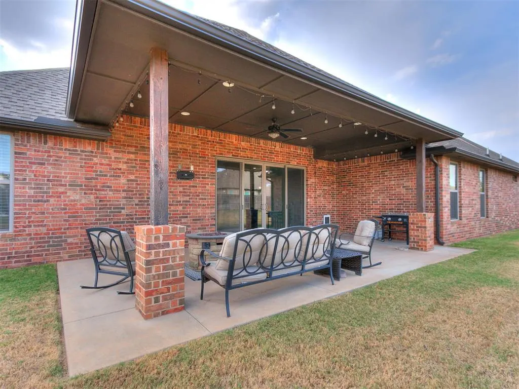 Photo 45 — 5704 Tiger Stone Drive, Mustang, OK 73064