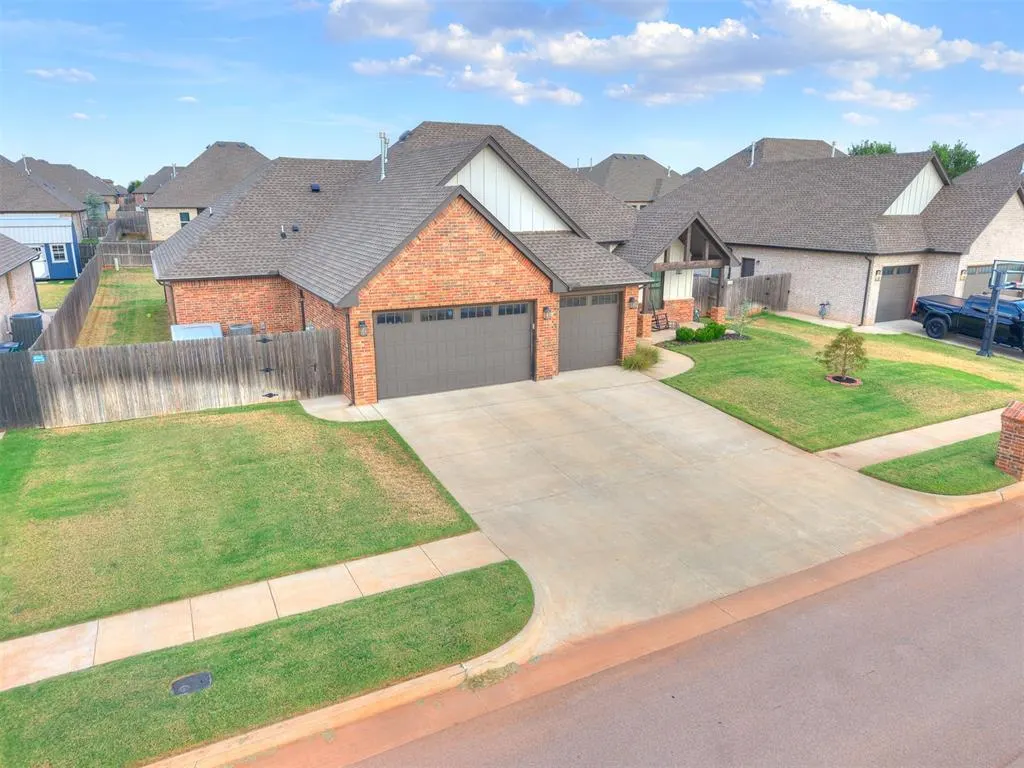 Photo 47 — 5704 Tiger Stone Drive, Mustang, OK 73064