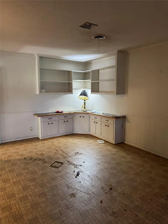 Photo 14 — 518 Lakeside Drive, Altus, OK 73521