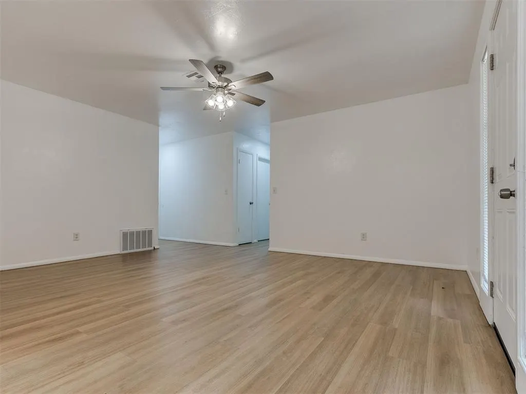 Photo 24 — 405 Woodland Drive, Midwest City, OK 73130
