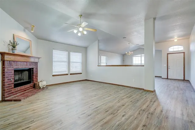 Photo 5 — 10301 Plymouth Court, Oklahoma City, OK 73159