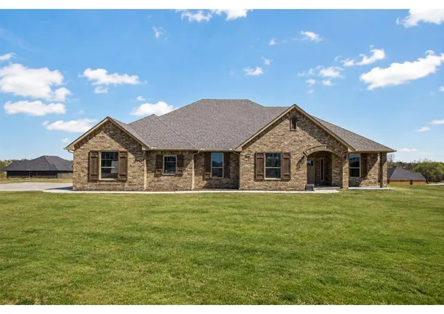 Front exterior — 1185 Wolf Creek Drive, Blanchard, OK 73010