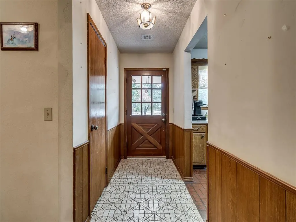 Photo 5 — 710 Deano Dr, Tuttle, OK 73089