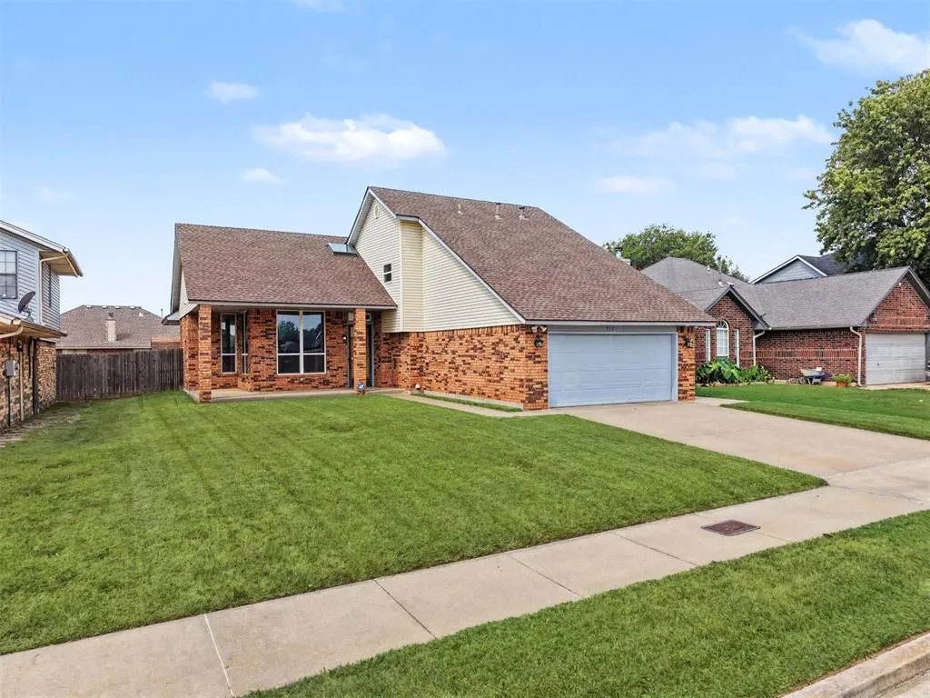 Photo 26 — 9301 Buttonwood Avenue, Moore, OK 73160