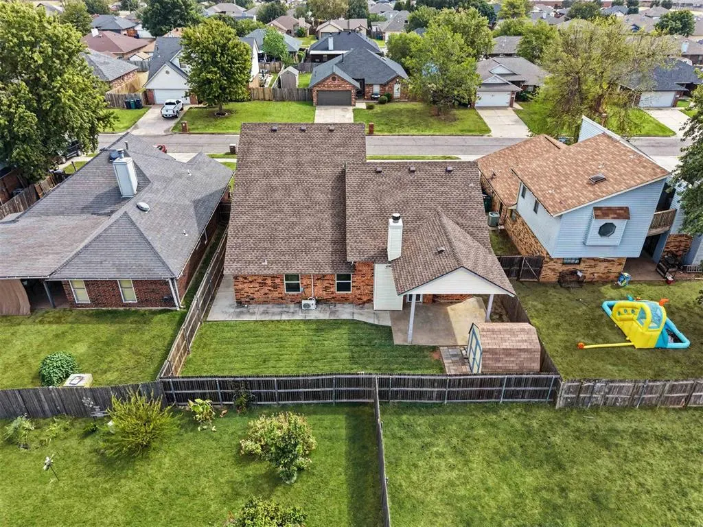Photo 32 — 9301 Buttonwood Avenue, Moore, OK 73160