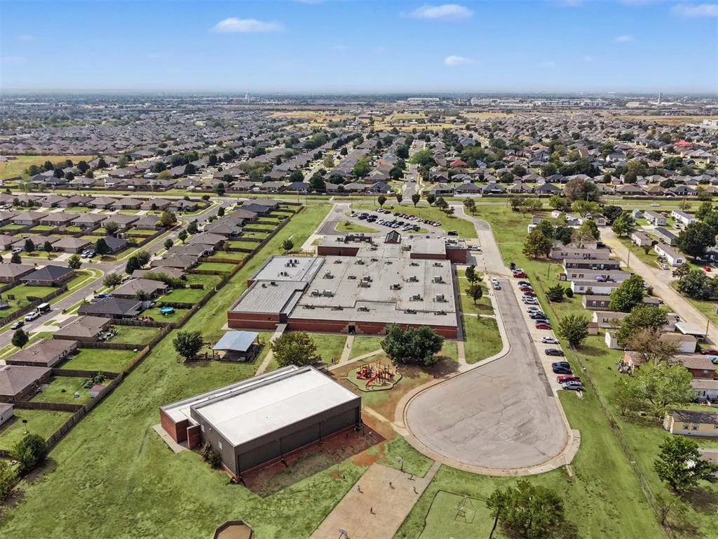 Photo 34 — 9301 Buttonwood Avenue, Moore, OK 73160
