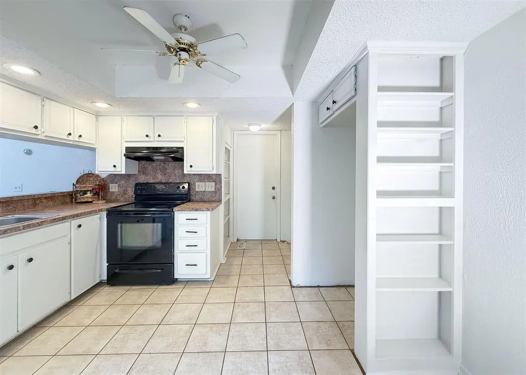 Photo 4 — 16 Coventry Court, Edmond, OK 73012