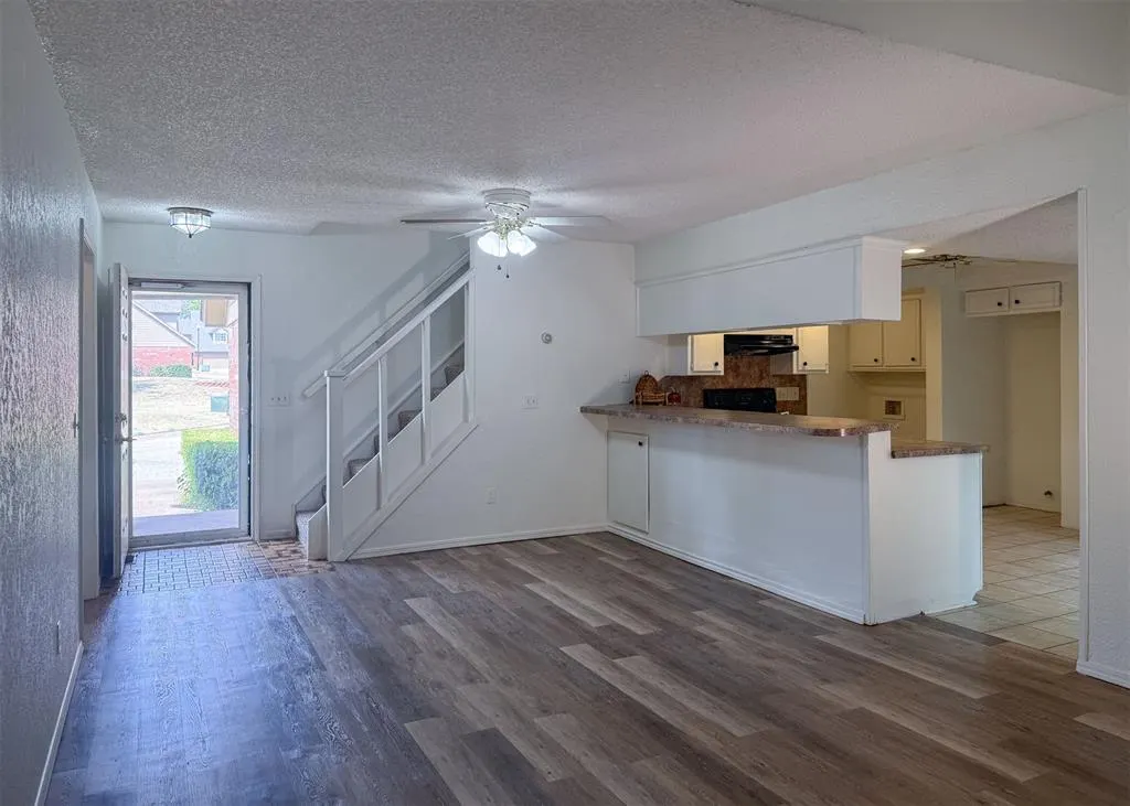 Photo 8 — 16 Coventry Court, Edmond, OK 73012