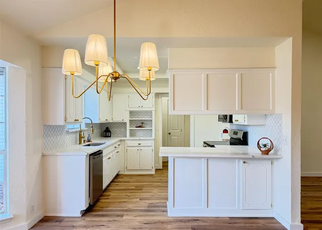 Photo 7 — 117 N Grand Fork Drive, Edmond, OK 73003