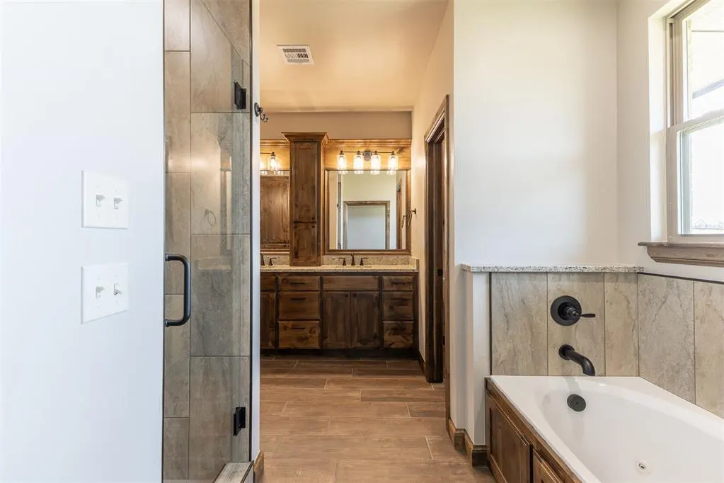 Photo 16 — 2433 Raven Circle, Blanchard, OK 73010