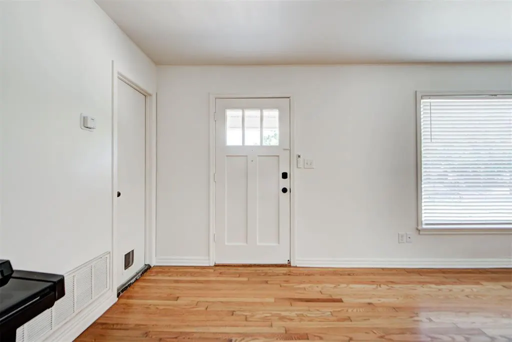 Photo 3 — 612 NW 51st Street, Oklahoma City, OK 73118