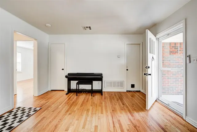 Photo 4 — 612 NW 51st Street, Oklahoma City, OK 73118