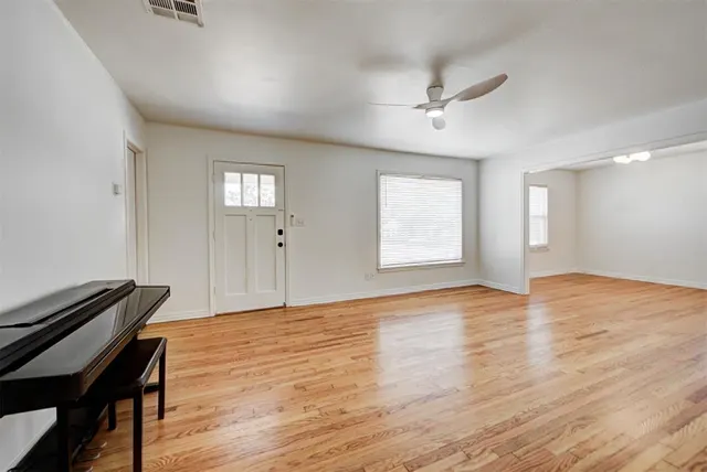 Photo 6 — 612 NW 51st Street, Oklahoma City, OK 73118