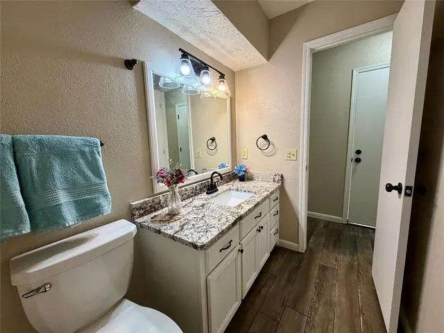 Photo 5 — 1102 Walnut Street, Woodward, OK 73801