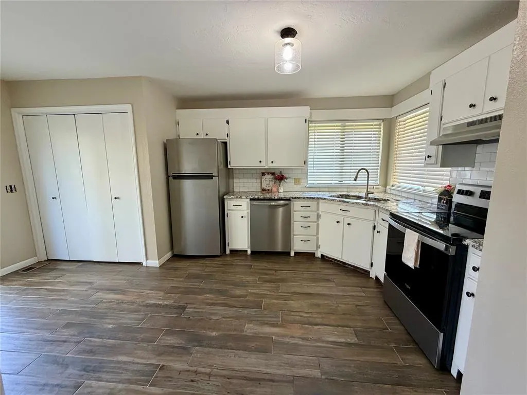 Photo 15 — 1102 Walnut Street, Woodward, OK 73801