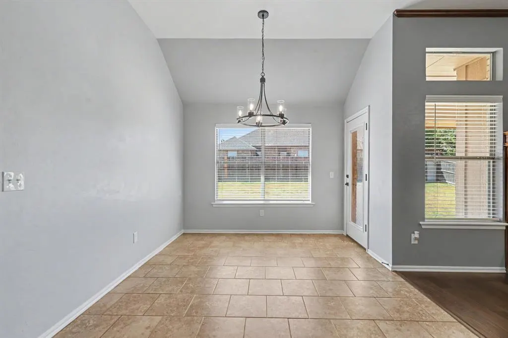 Photo 10 — 709 Bobcat Trail, Yukon, OK 73099