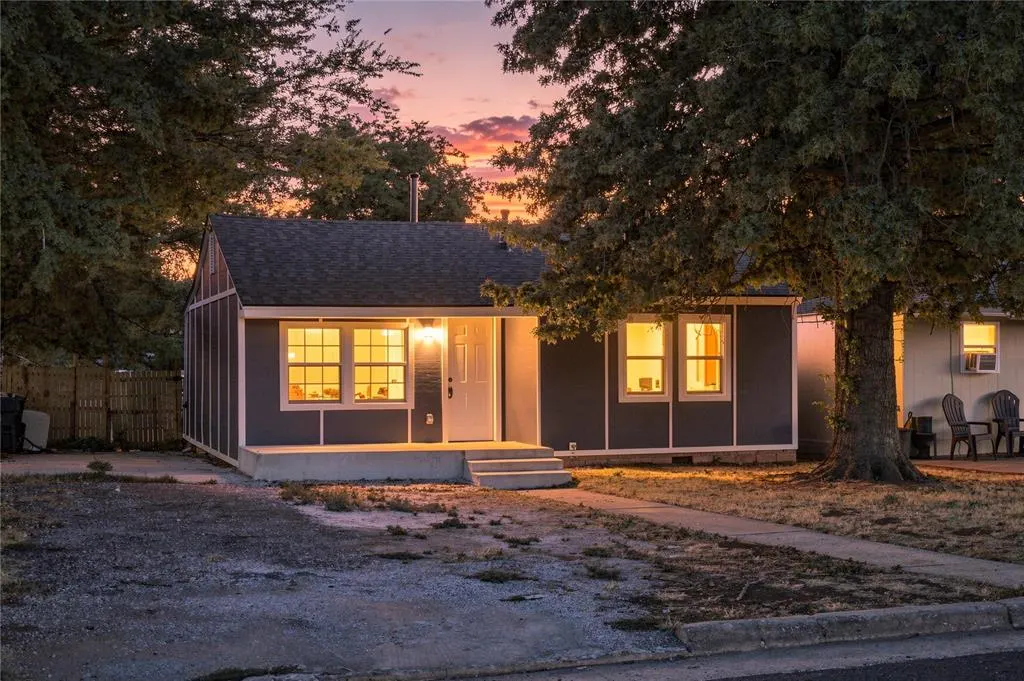 Front exterior — 117 SW 39th Street, Oklahoma City, OK 73109