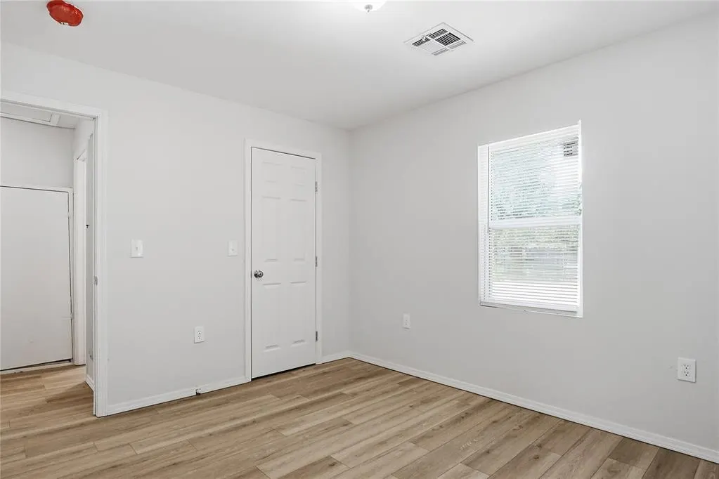 Photo 10 — 117 SW 39th Street, Oklahoma City, OK 73109