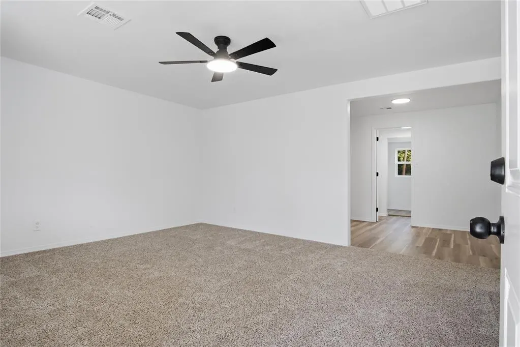 Photo 18 — 1041 SW 33rd Street, Oklahoma City, OK 73109