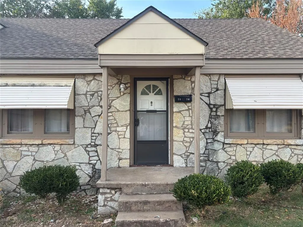Photo 2 — 2036 NW 31st Terrace, Oklahoma City, OK 73118