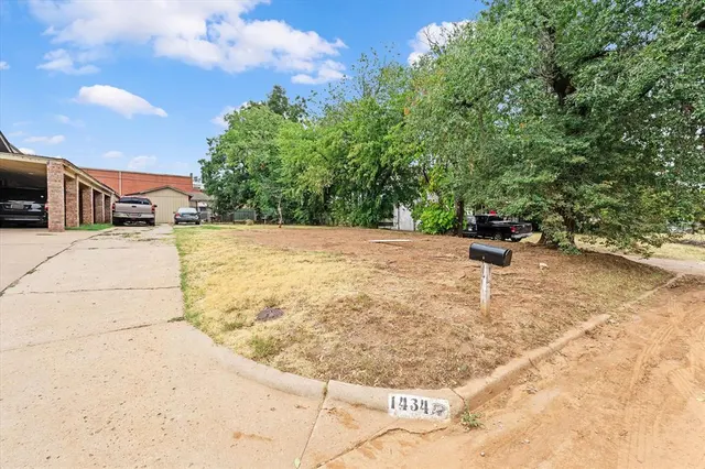 Photo 4 — 1434 SW 28th Street, Oklahoma City, OK 73108