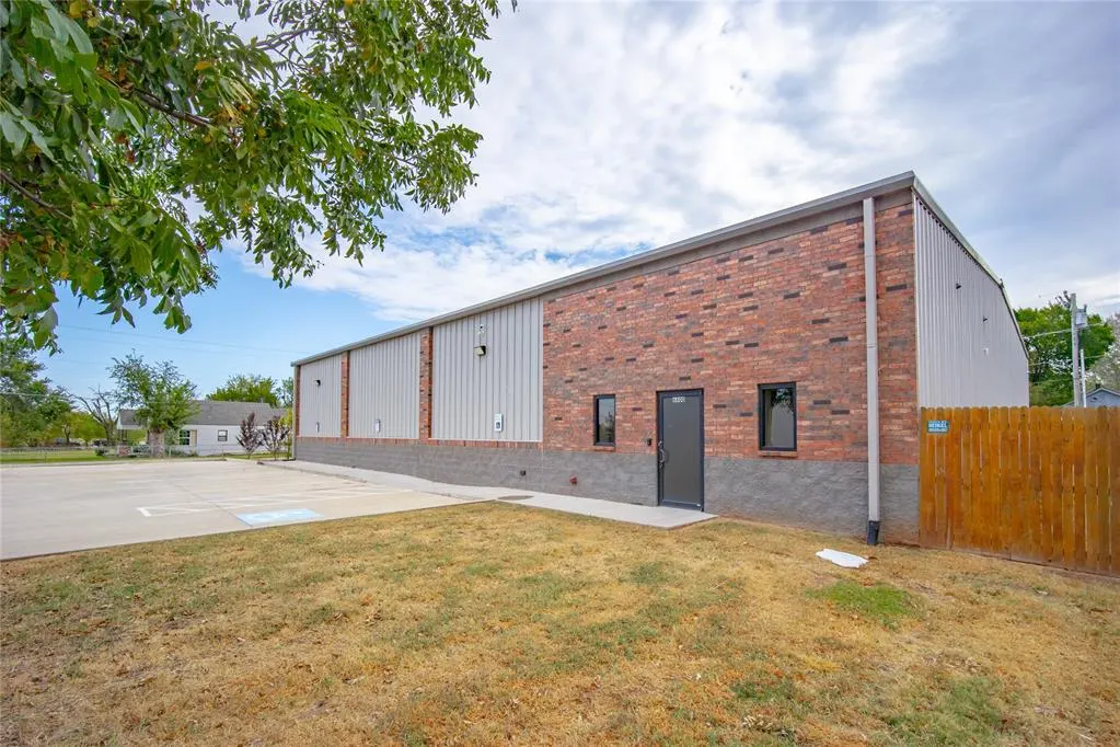 Photo 2 — 6800 Main Street, Oklahoma City, OK 73169