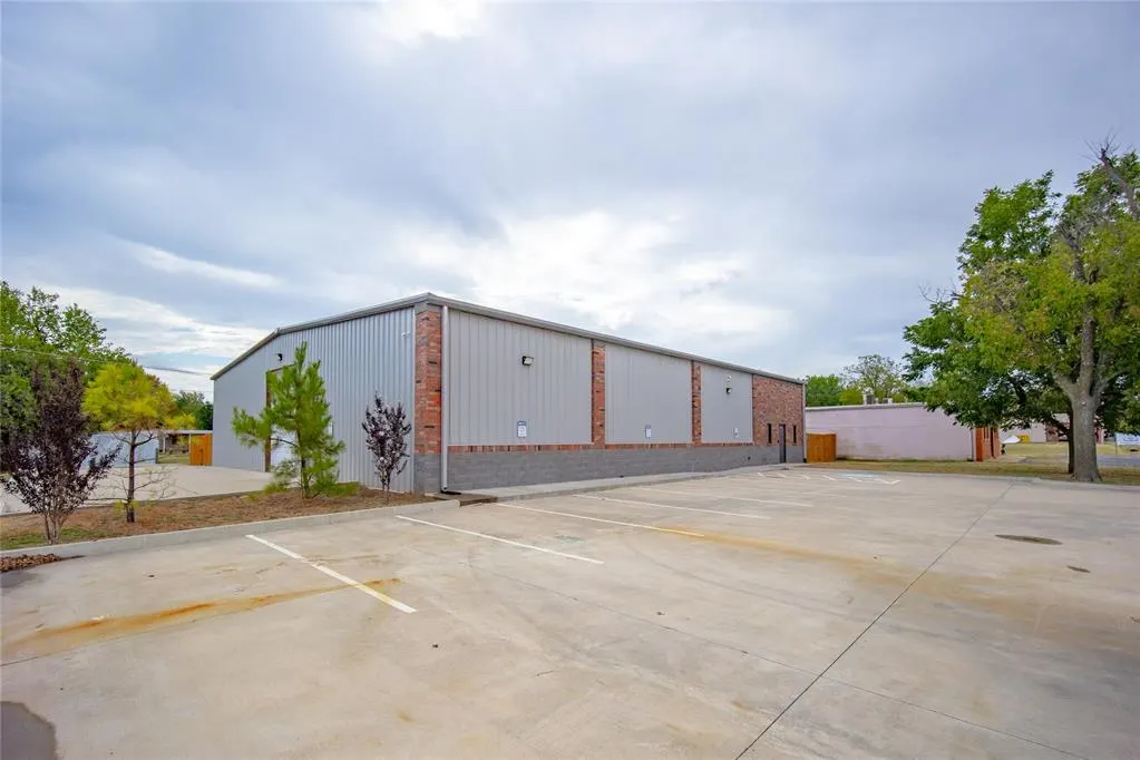 Photo 3 — 6800 Main Street, Oklahoma City, OK 73169