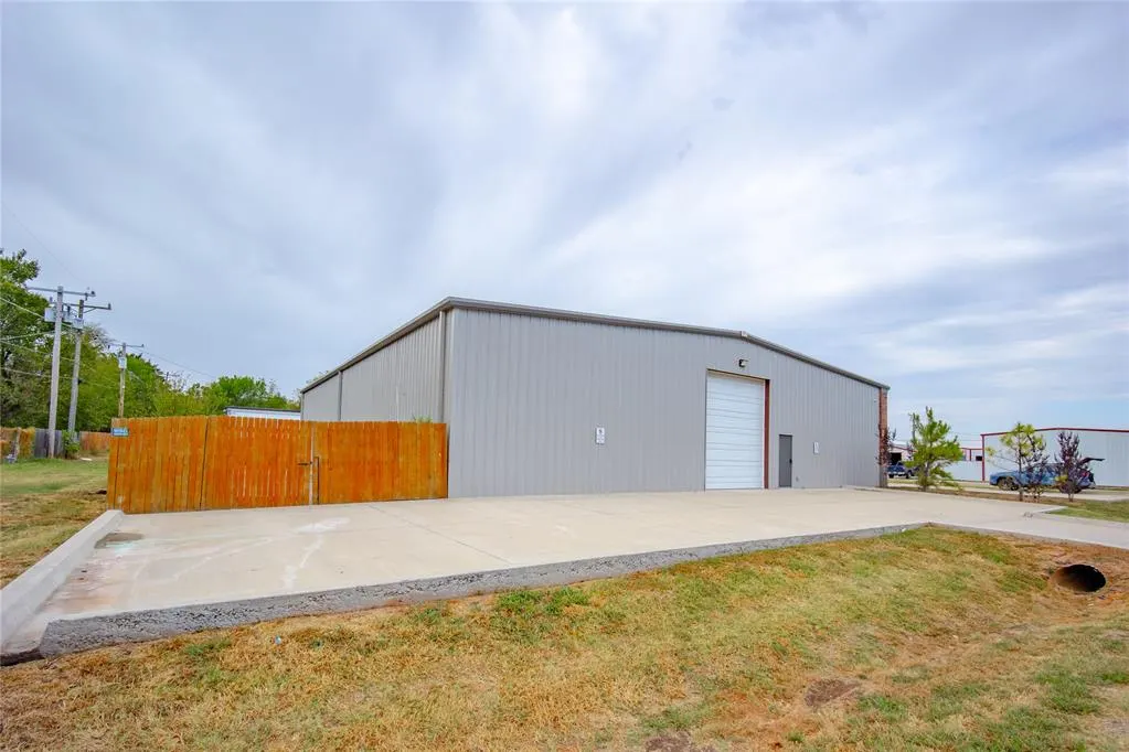 Photo 8 — 6800 Main Street, Oklahoma City, OK 73169