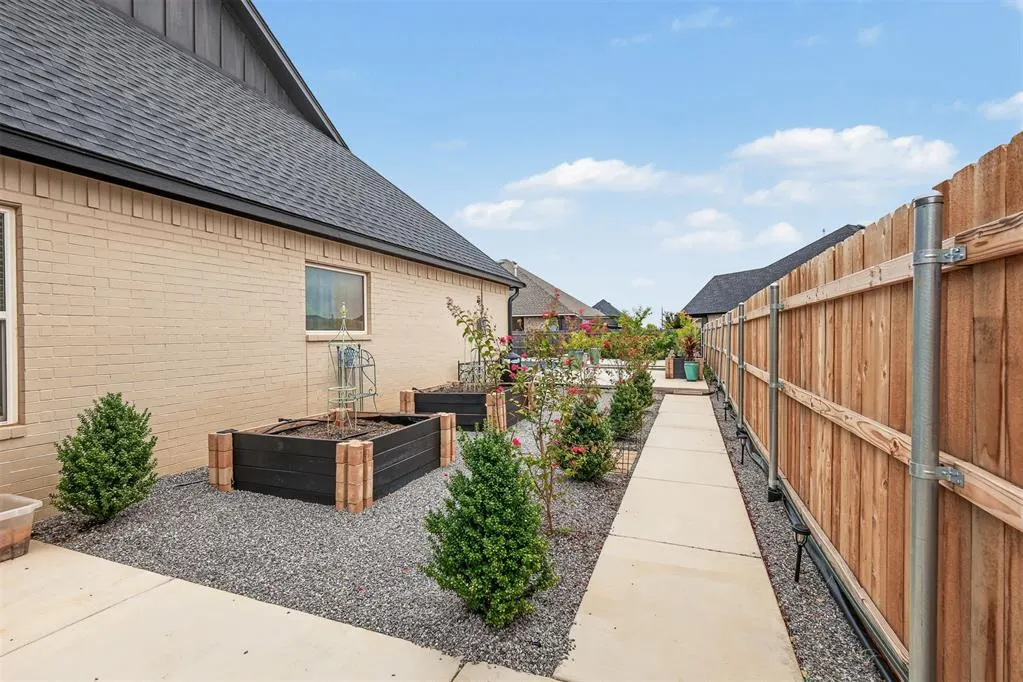 Photo 39 — 14716 Palmerston Drive, Oklahoma City, OK 73142