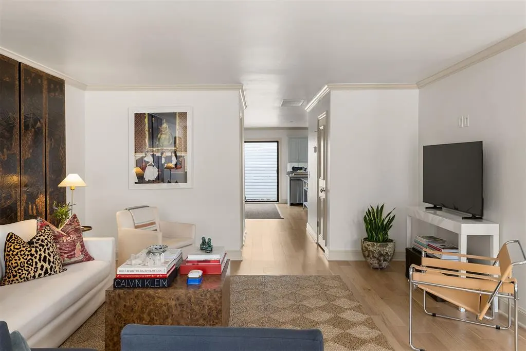 Photo 6 — 6325 N Villa Avenue 110, Oklahoma City, OK 73112