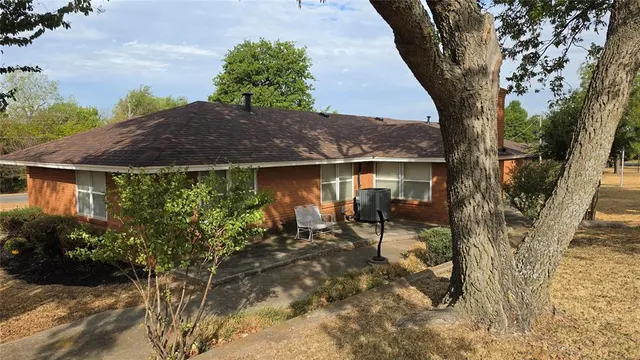 Photo 2 — 2800 N Dornick Drive, Forest Park, OK 73121