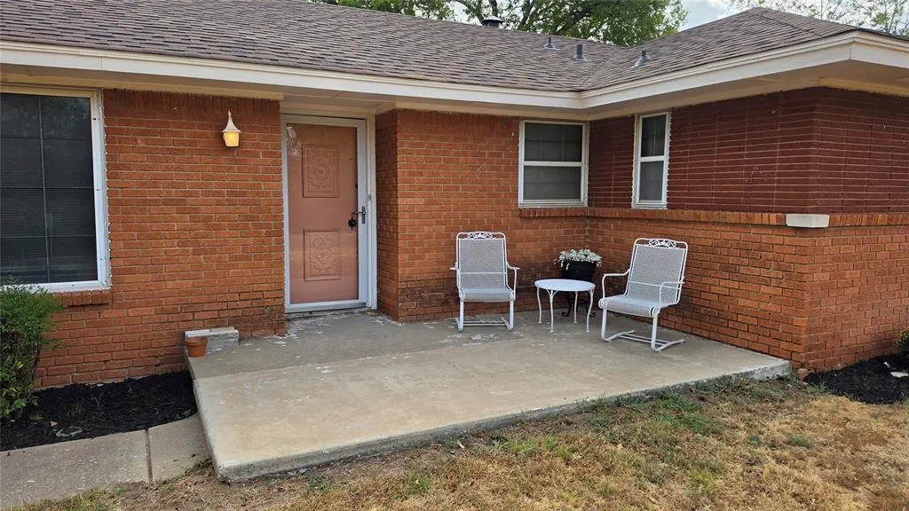 Photo 4 — 2800 N Dornick Drive, Forest Park, OK 73121