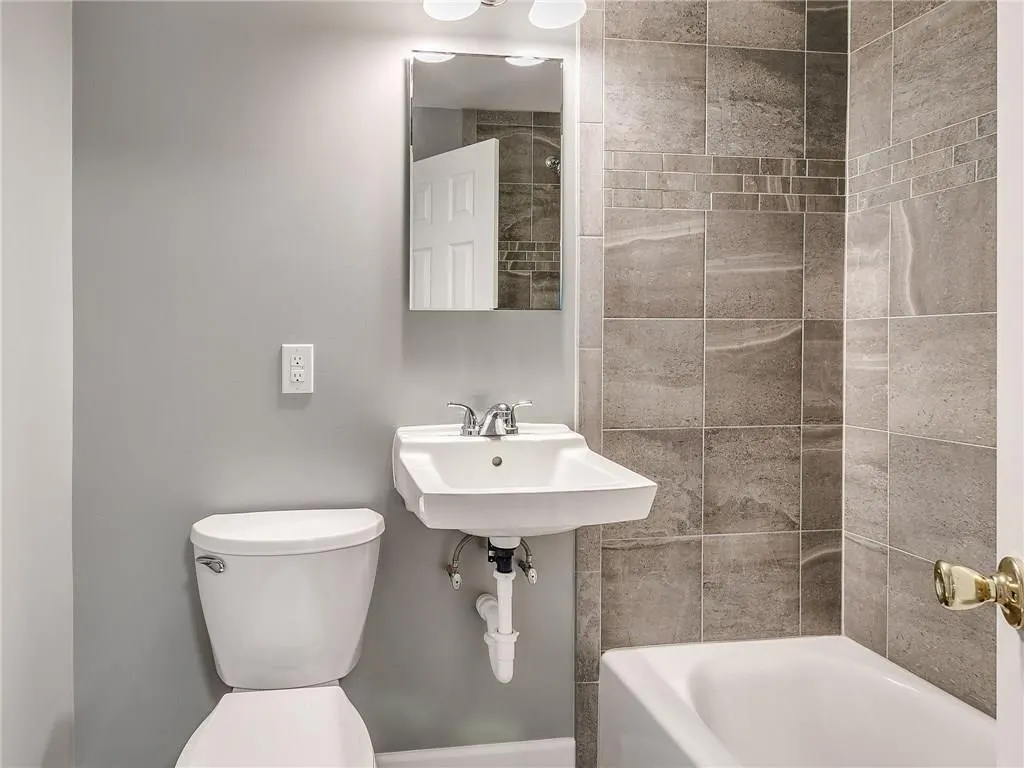 Photo 8 — 101 N Walnut Street 1/2, Crescent, OK 73028