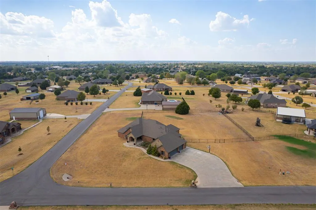 Photo 47 — 203 Raye Place, Tuttle, OK 73089
