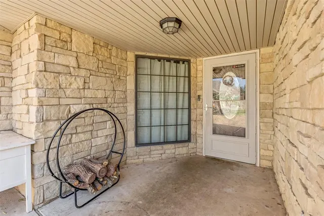 Photo 3 — 1629 Canyon Bluff Road, Guthrie, OK 73044