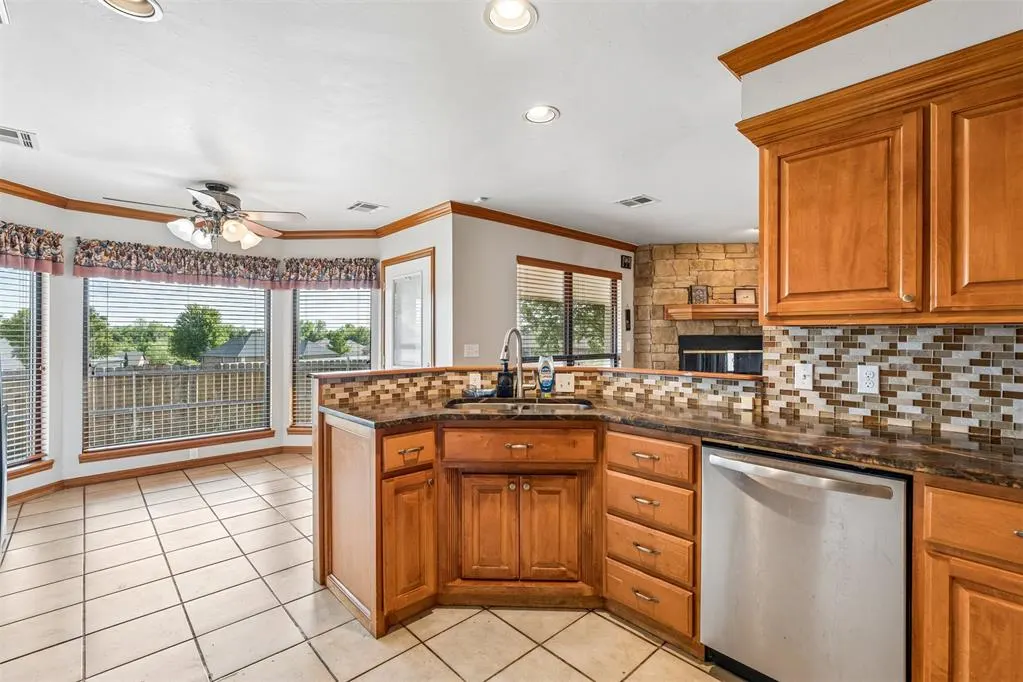 Photo 11 — 1629 Canyon Bluff Road, Guthrie, OK 73044