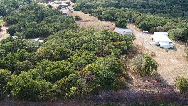 Photo 3 — 10633 N Luther Road, Jones, OK 73049