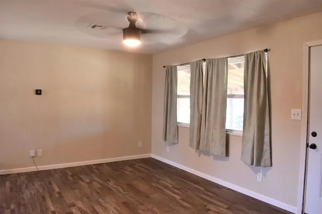 Photo 3 — 405 W Cafky Avenue, Tipton, OK 73570