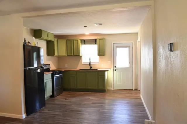 Photo 7 — 405 W Cafky Avenue, Tipton, OK 73570