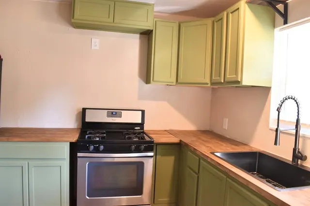 Photo 8 — 405 W Cafky Avenue, Tipton, OK 73570