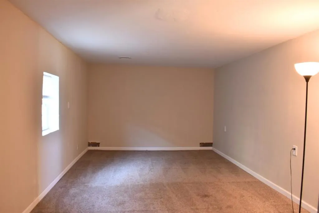 Photo 11 — 405 W Cafky Avenue, Tipton, OK 73570