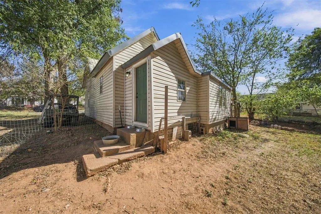 Photo 22 — 1012 S 13th Street, Chickasha, OK 73018