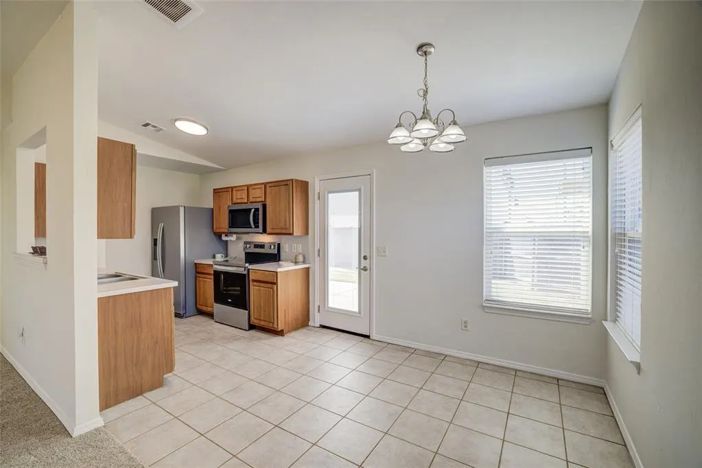 Photo 12 — 524 English Elm Lane, Norman, OK 73069