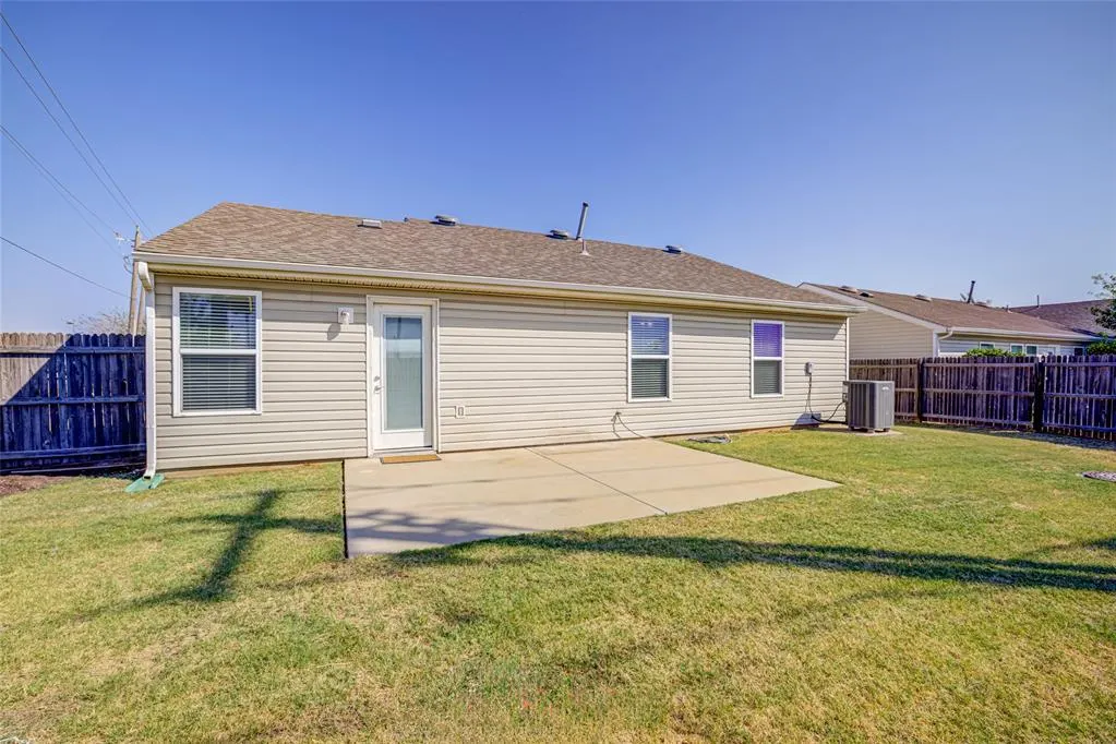 Photo 32 — 524 English Elm Lane, Norman, OK 73069