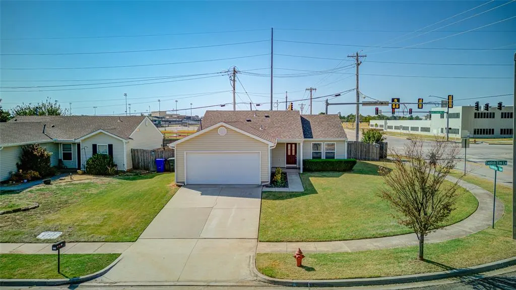 Photo 35 — 524 English Elm Lane, Norman, OK 73069