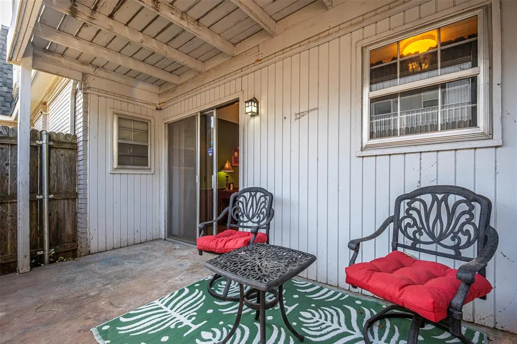 Front exterior — 11307 N May Avenue D, Oklahoma City, OK 73120