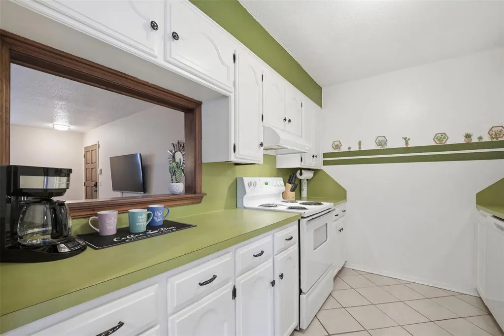 Photo 9 — 11307 N May Avenue D, Oklahoma City, OK 73120