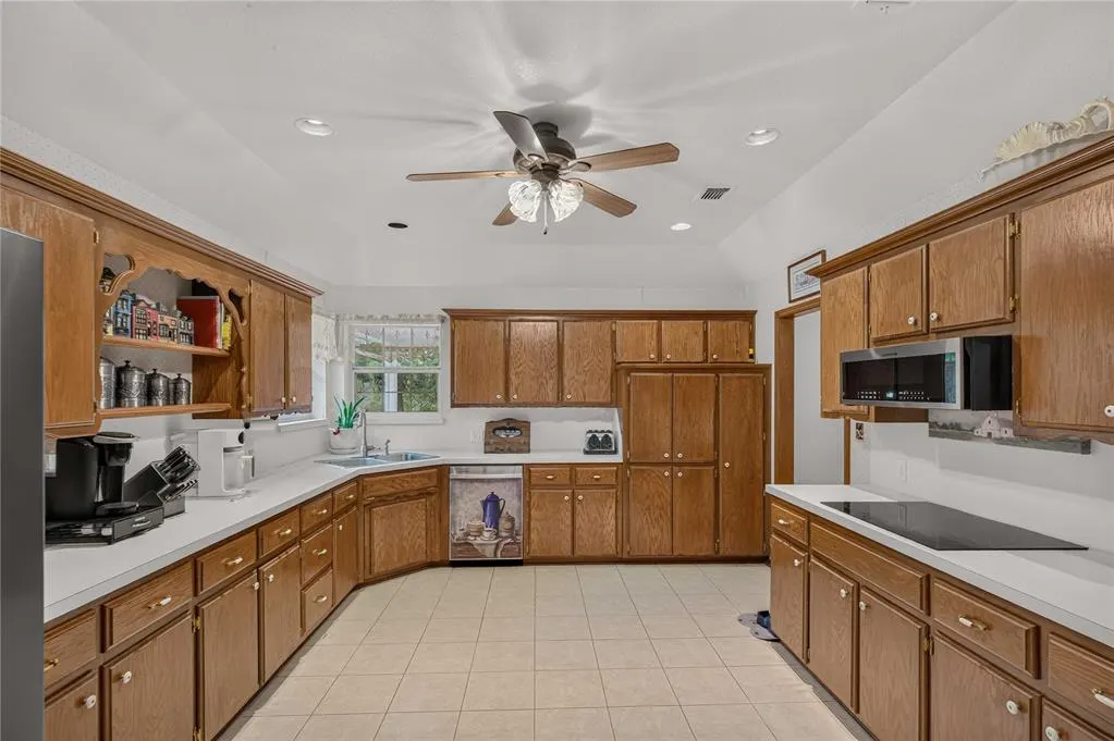 Photo 12 — 18233 Sierra Lane, Newalla, OK 74857
