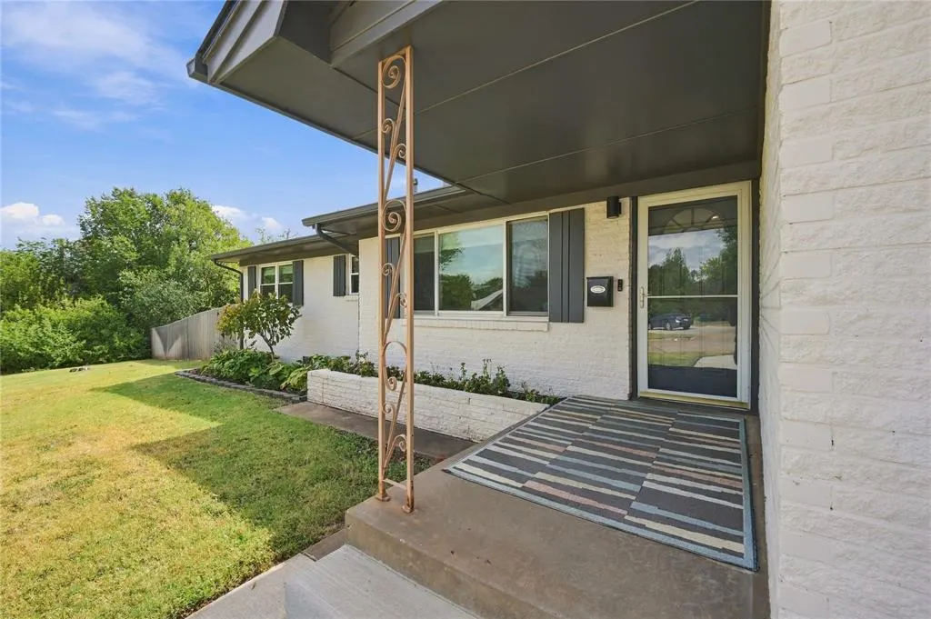 Photo 2 — 2000 S Boulevard, Edmond, OK 73013